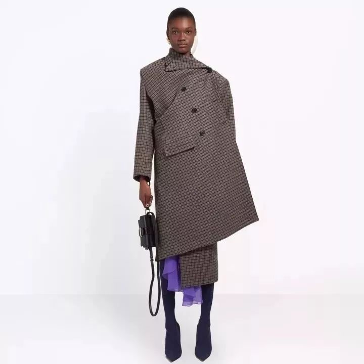 这个大品牌“棉被包”的设计师，你给我出来！竟然还敢卖天价？