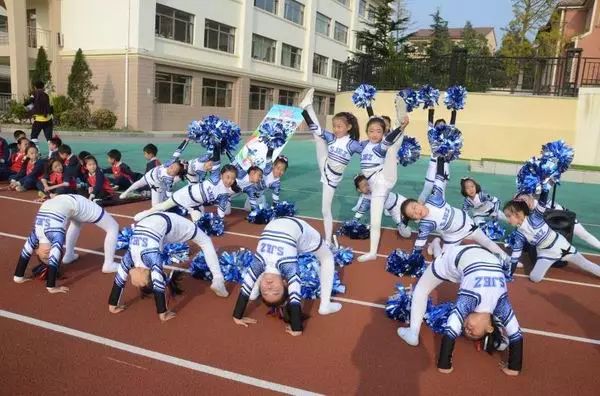 小学足球比赛直播,直播间现场直播小学生足球