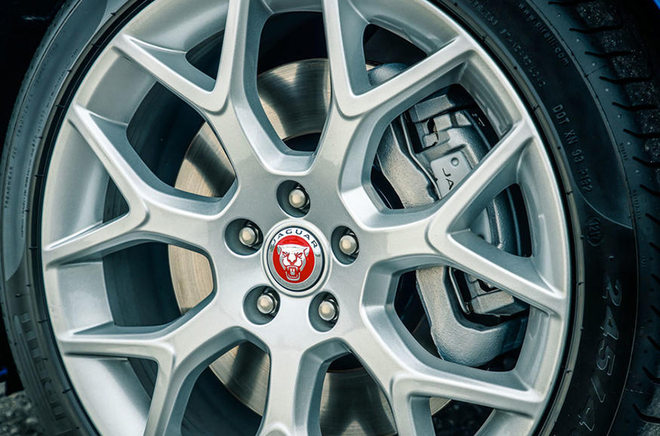 精致优雅的造型新款捷豹ftype实车,最新款捷豹f-type