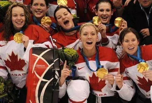 加拿大的冰球到底有多强大,加拿大为何多华人