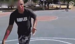 如何让变向运球更有威胁,给大家分享一个运球变向教程