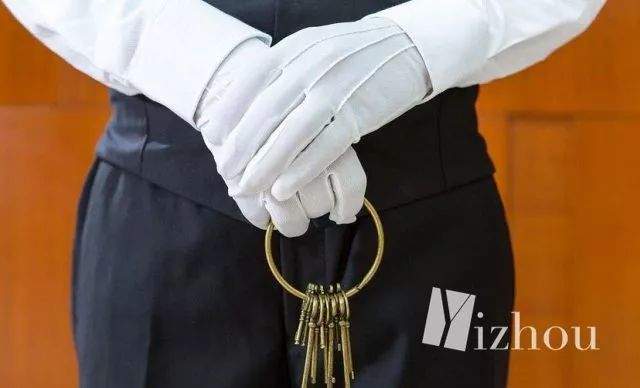 巴黎世家又丑又贵的产品,巴黎世家丑爆又贵实测