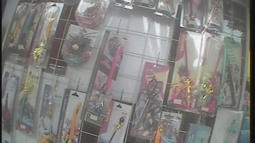 儿童尖锐玩具危险视频,尖锐玩具对幼儿造成伤害