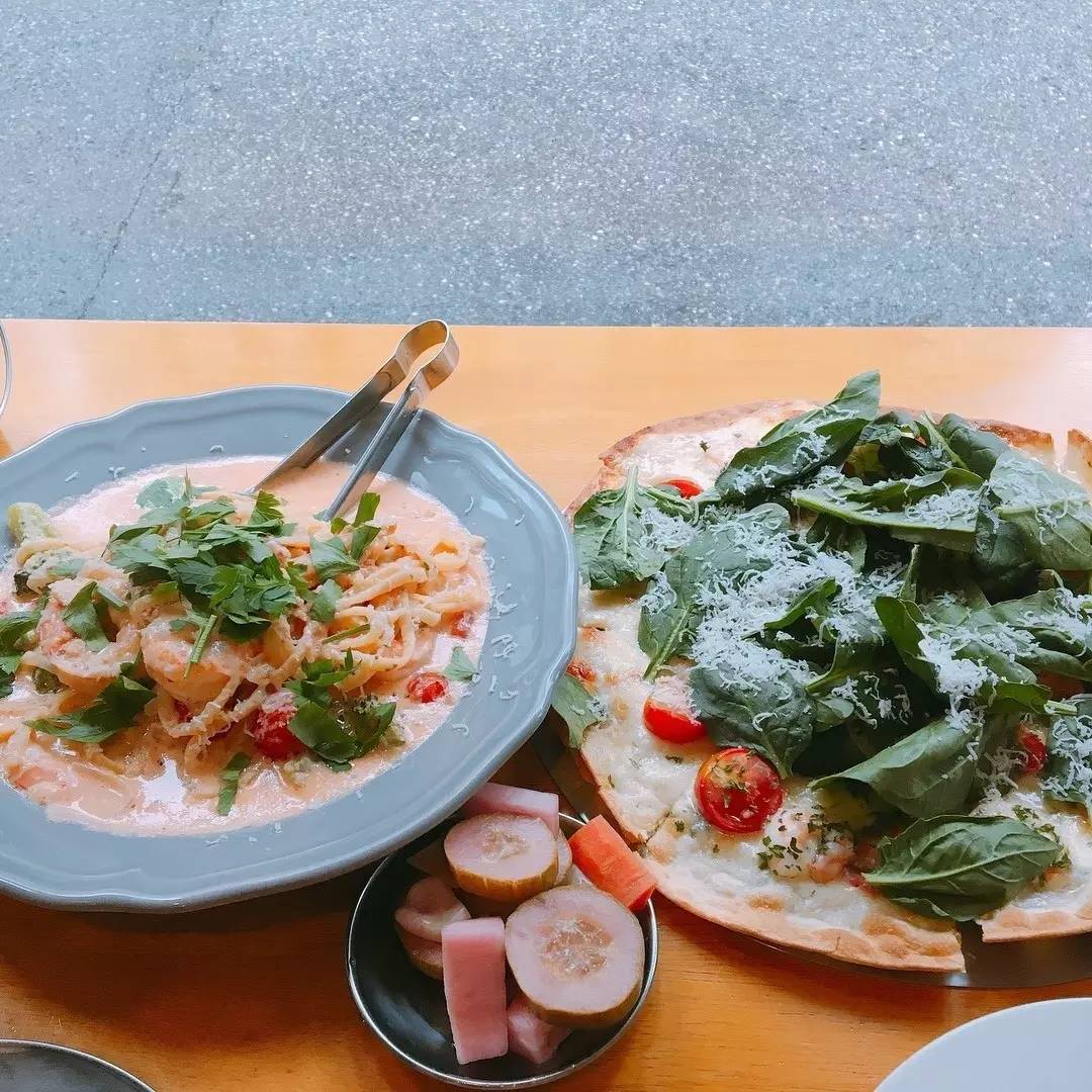 那些爱晒照片的女人,韩国好看的咖啡馆拍照