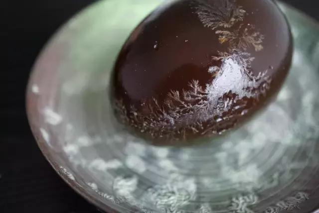 三伏天不吃饭也要买一件棉麻衫,三伏天不开空调吃饭一身汗