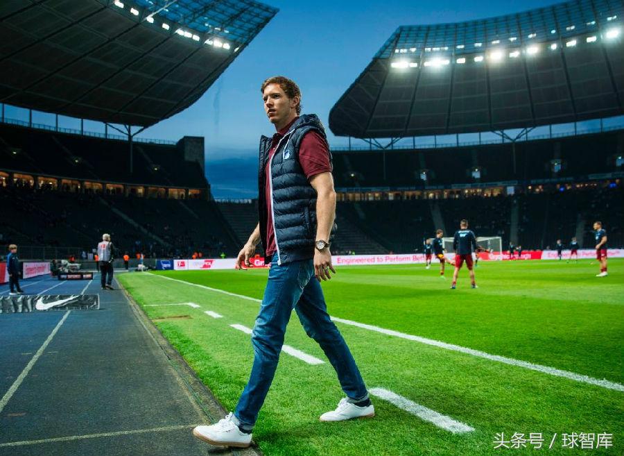 一次膝伤让他走上执教之路30岁已成最佳主帅