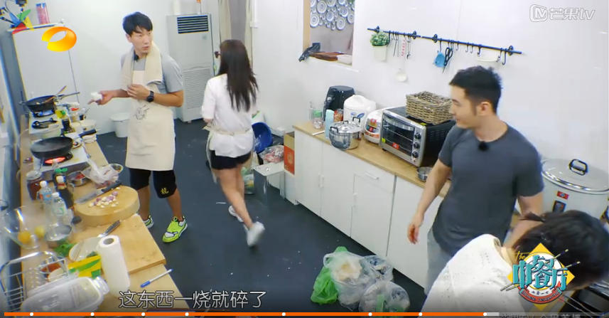 赵薇是个见过大世面的人吗,赵薇是一个很有头脑的女人