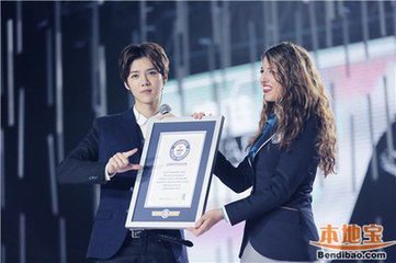 鹿晗pk吴京,鹿晗pk华晨宇