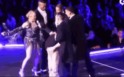 陈奕迅线上演唱会全程播放,看完陈奕迅的演唱会感慨