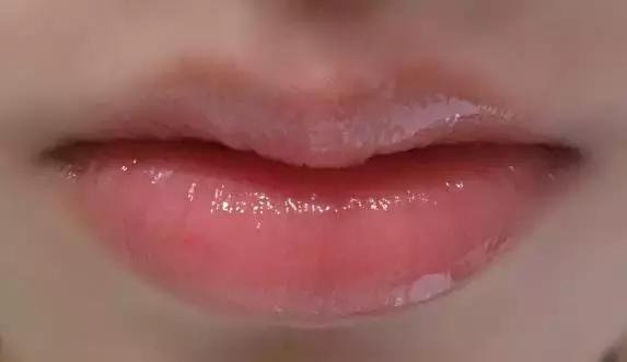 纪梵希小粉皮和迪奥变色唇膏,纪梵希小羊皮唇膏试色