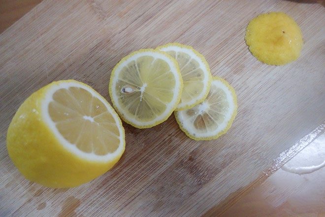 冰鲜柠檬水怎么做简单又好喝,做夏天最好喝的柠檬饮品