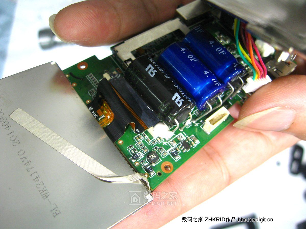 拆解趴趴狗隐藏式行车记录仪,行车记录仪拆解解析