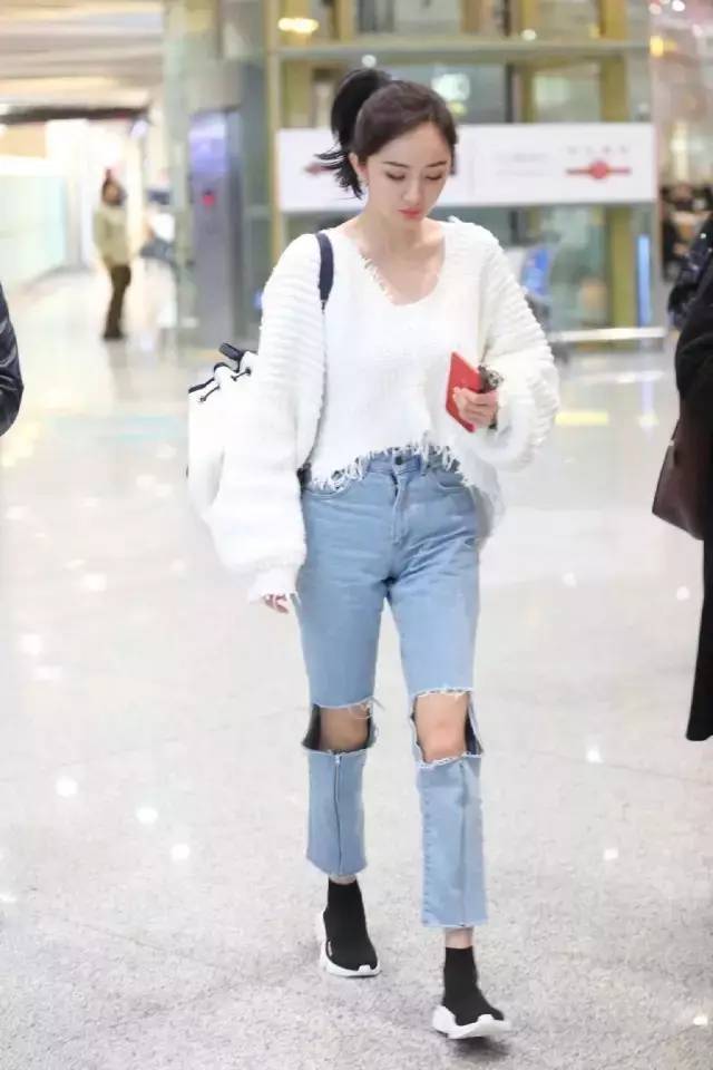 杨幂带货女王是怎么样的,爆款女王杨幂又美出新高度