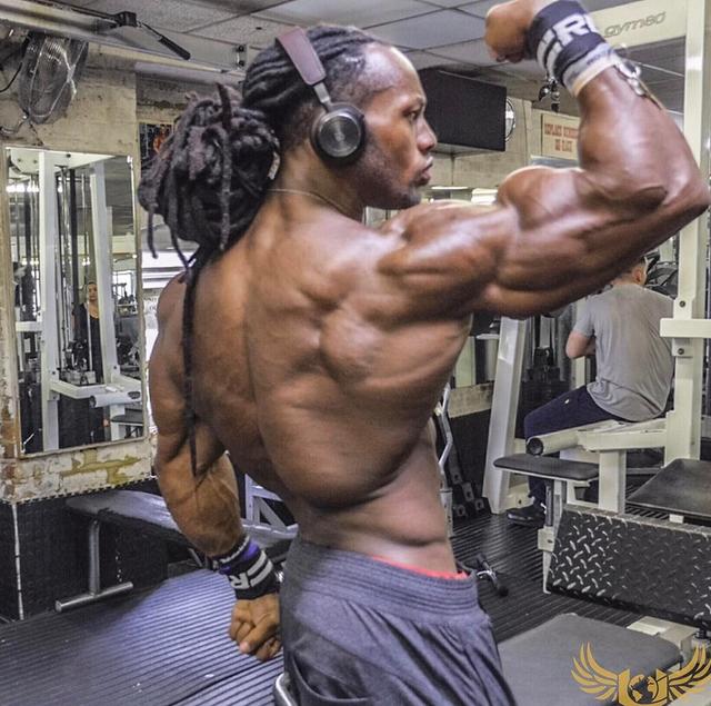 浅谈男人身材好的标准，想成为肌肉型男，你需练好这几块肌肉