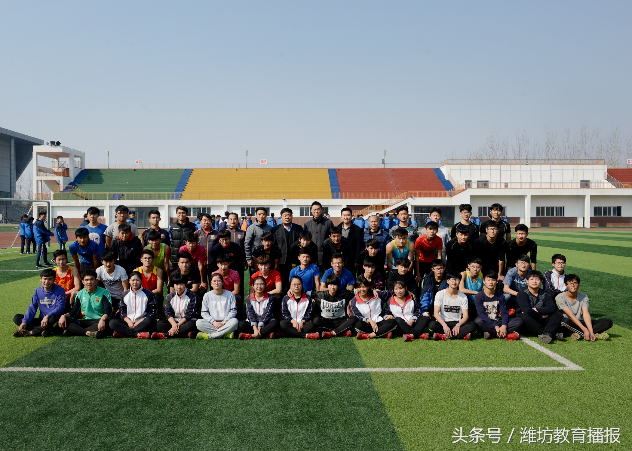 中国足球任重道远冲击2026世界杯,中国足球冲击下届世界杯阵容