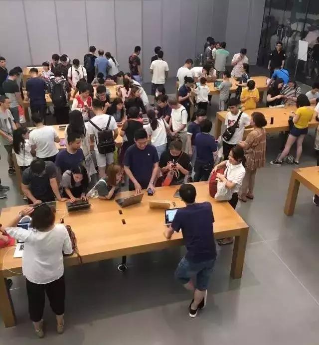 对鼓吹4S店末日来临的“砖家”，我只想说五个字！