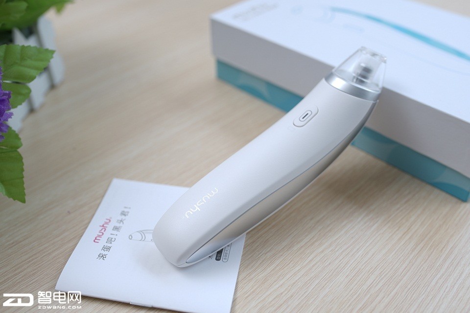 神器握在手草莓鼻远走木薯吸黑头仪评测