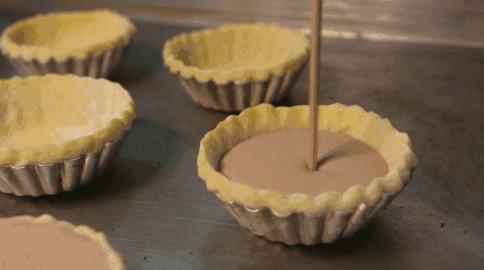 工厂制作蛋挞皮的全过程,东莞手工蛋挞