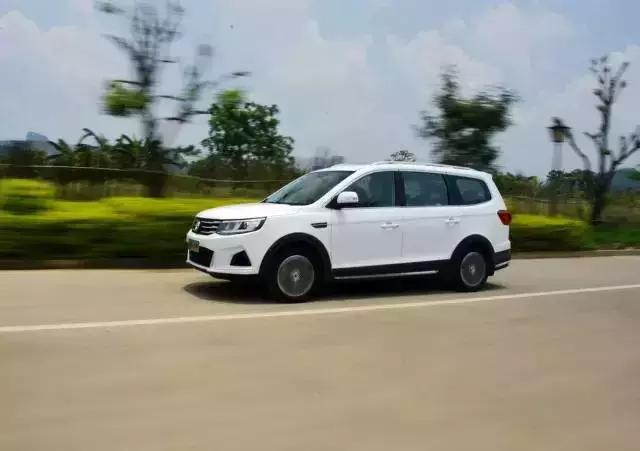 10万以内能买6座的自动挡的轿车吗,10万能买到百万宝马x6