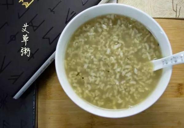 二伏天用艾叶泡脚有哪些好处,大伏天艾叶可以天天泡脚吗