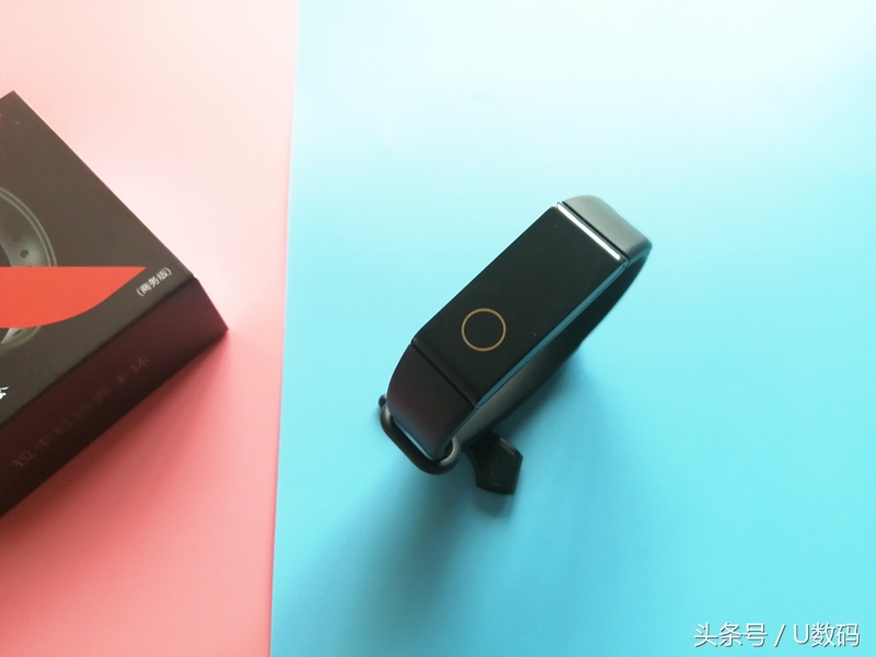 拉卡拉跨界手环调整,拉卡拉手环效果