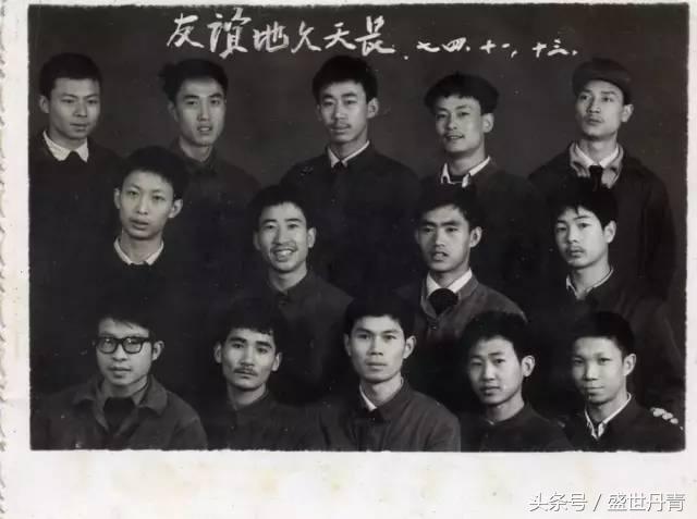 他曾在达钢干了十年锅炉工，却以一幅《父亲》享誉中国画坛！如今依然是“罗二哥”