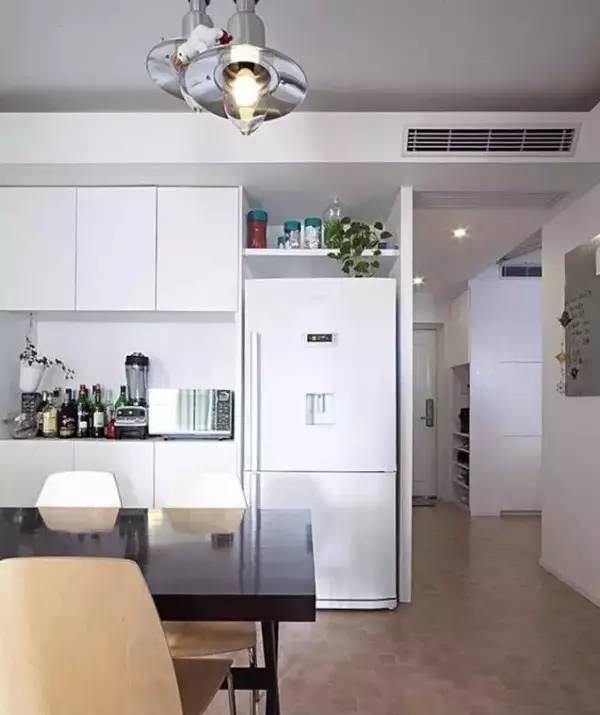 家用冰箱可以直接放在阳台吗,冰箱放阳台的最佳位置