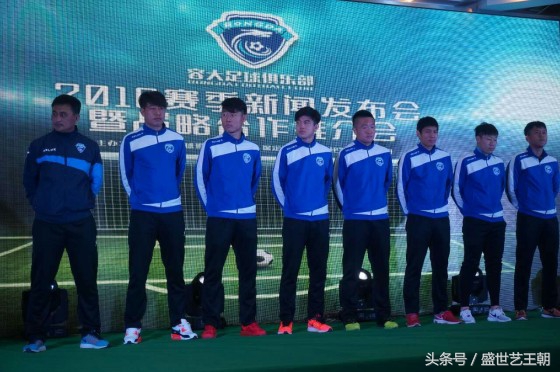 带你走进篮球馆,带你走进室内高尔夫