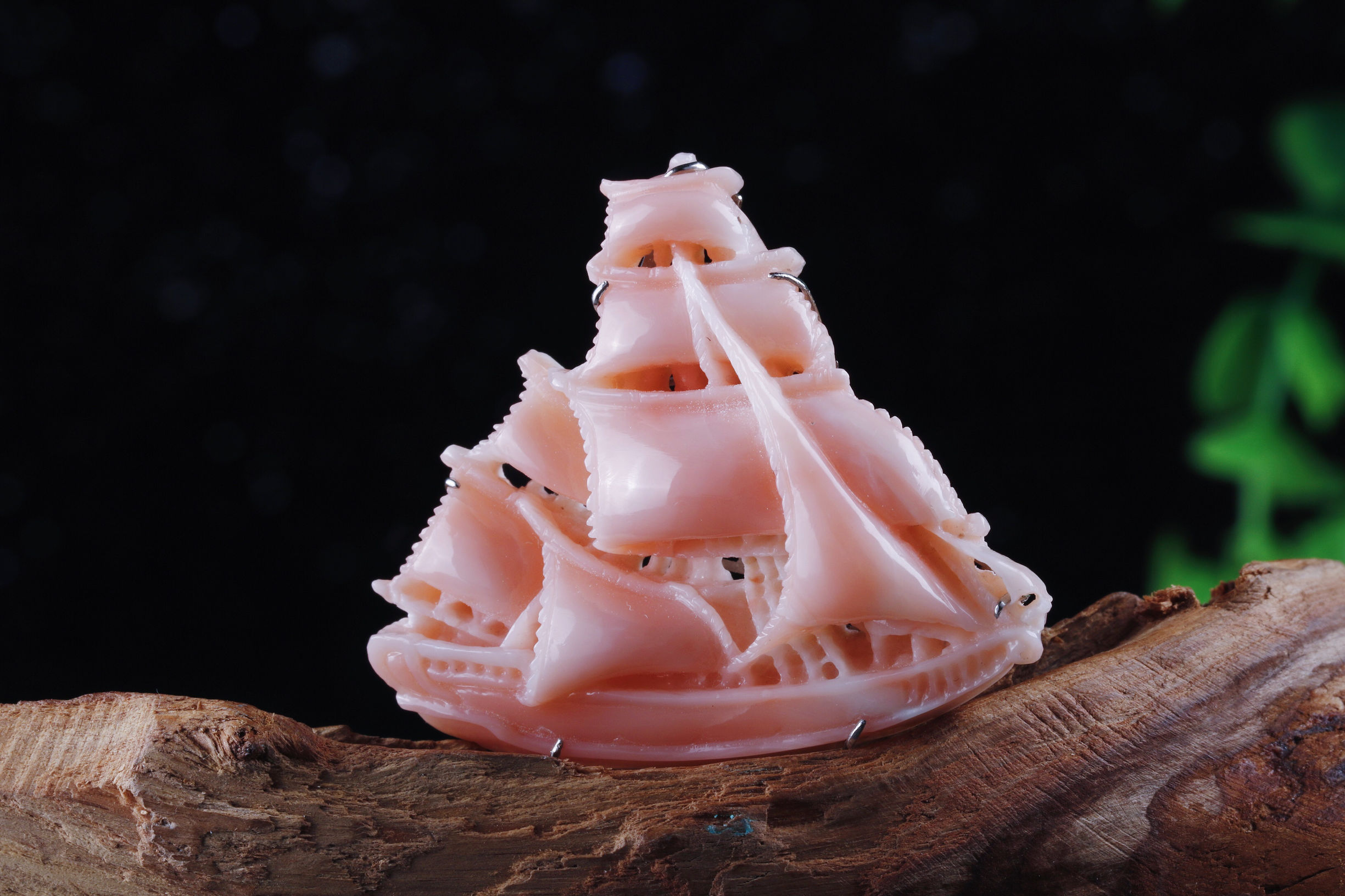 红珊瑚适合雕刻什么题材,世界顶级红珊瑚雕刻图片