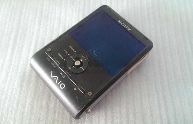 都快忘记这个叫MP3还是MP4了,知道的人都老了