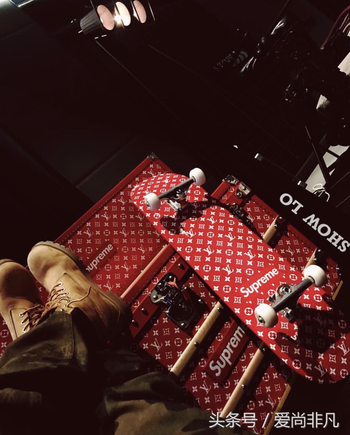 罗志祥收藏的熊玩具,罗志祥supreme红箱