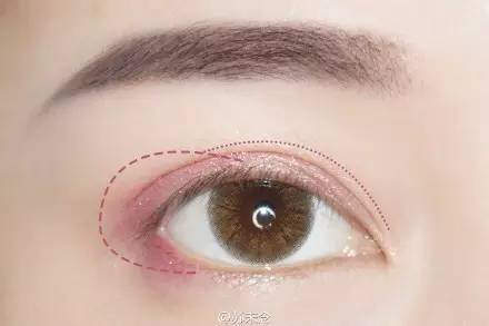 眼妆教程日常简单,眼妆教程日常简单易学
