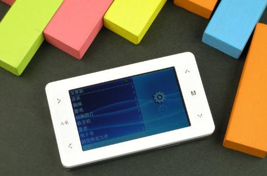 都快忘记这个叫MP3还是MP4了，知道的人都老了