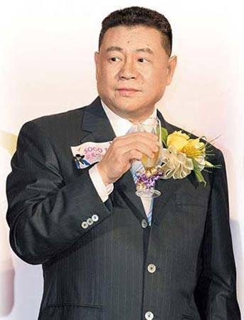 她是星爷唯一没有捧红的星女郎,她是周星驰最爱的女人