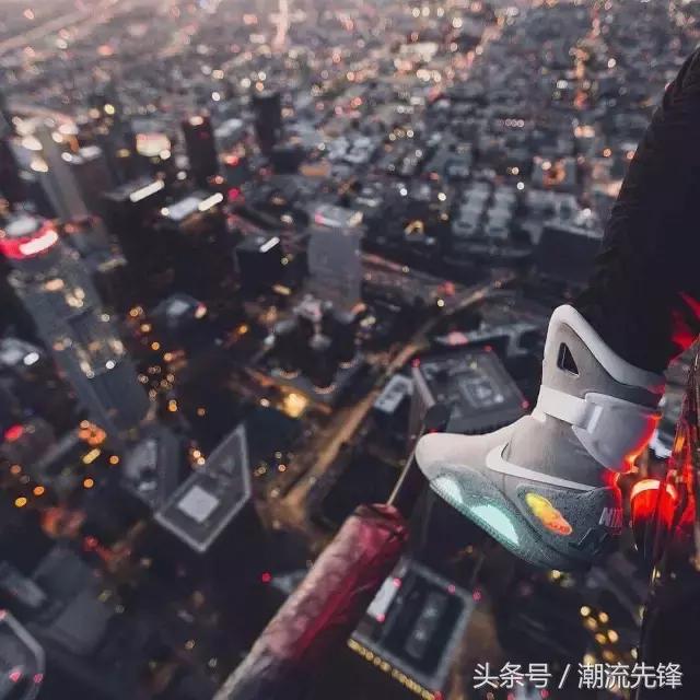 干掉一位鞋头很简单，你只需要踩脏他的球鞋！