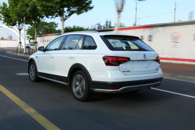 一汽大众蔚领旅行车试驾,16款大众蔚领旅行测评