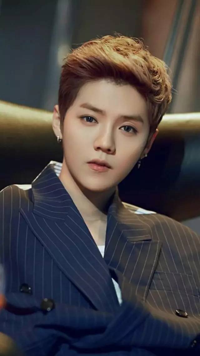 鹿晗，春风十里不如壁纸有你