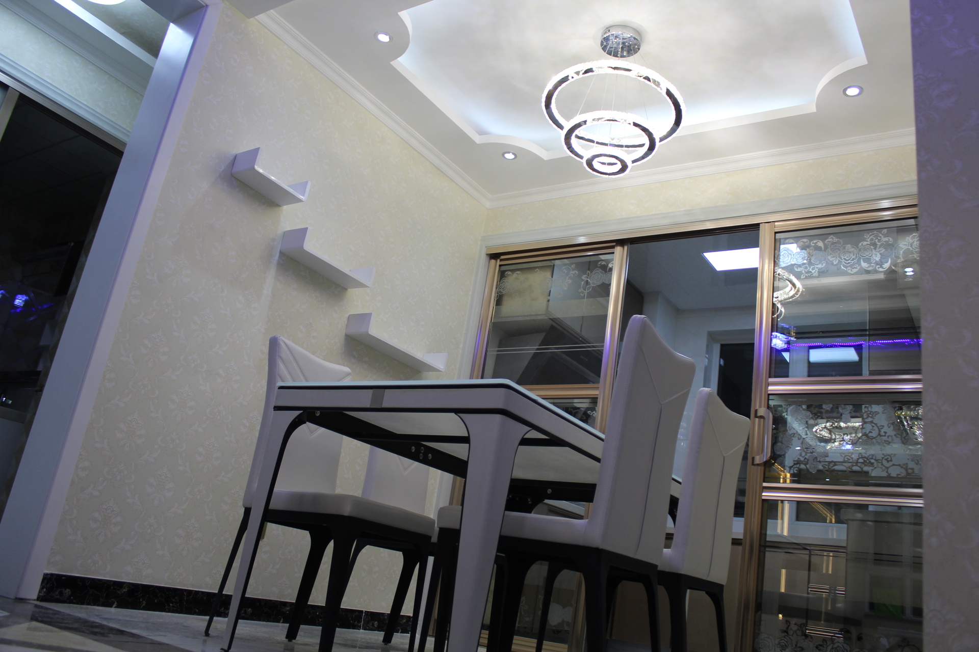 搬新家进行时，*疆新**乌鲁木齐香緹苑，晒一晒107平现代装修实景，造价10万