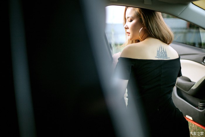 阿特兹油表指针不动,马自达阿特兹油表亮黄灯