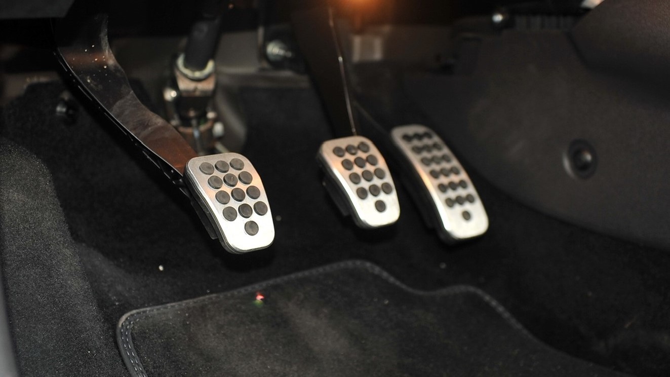 MT、布座椅、没加热、天窗、导航，偏执的选择——嘉年华ST！