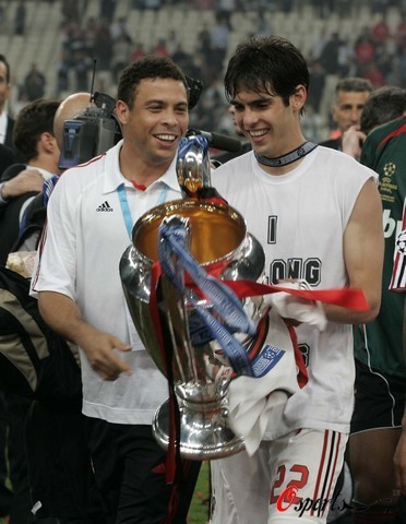 历史上实现大满贯的足球运动员,足球历史8位大满贯得主