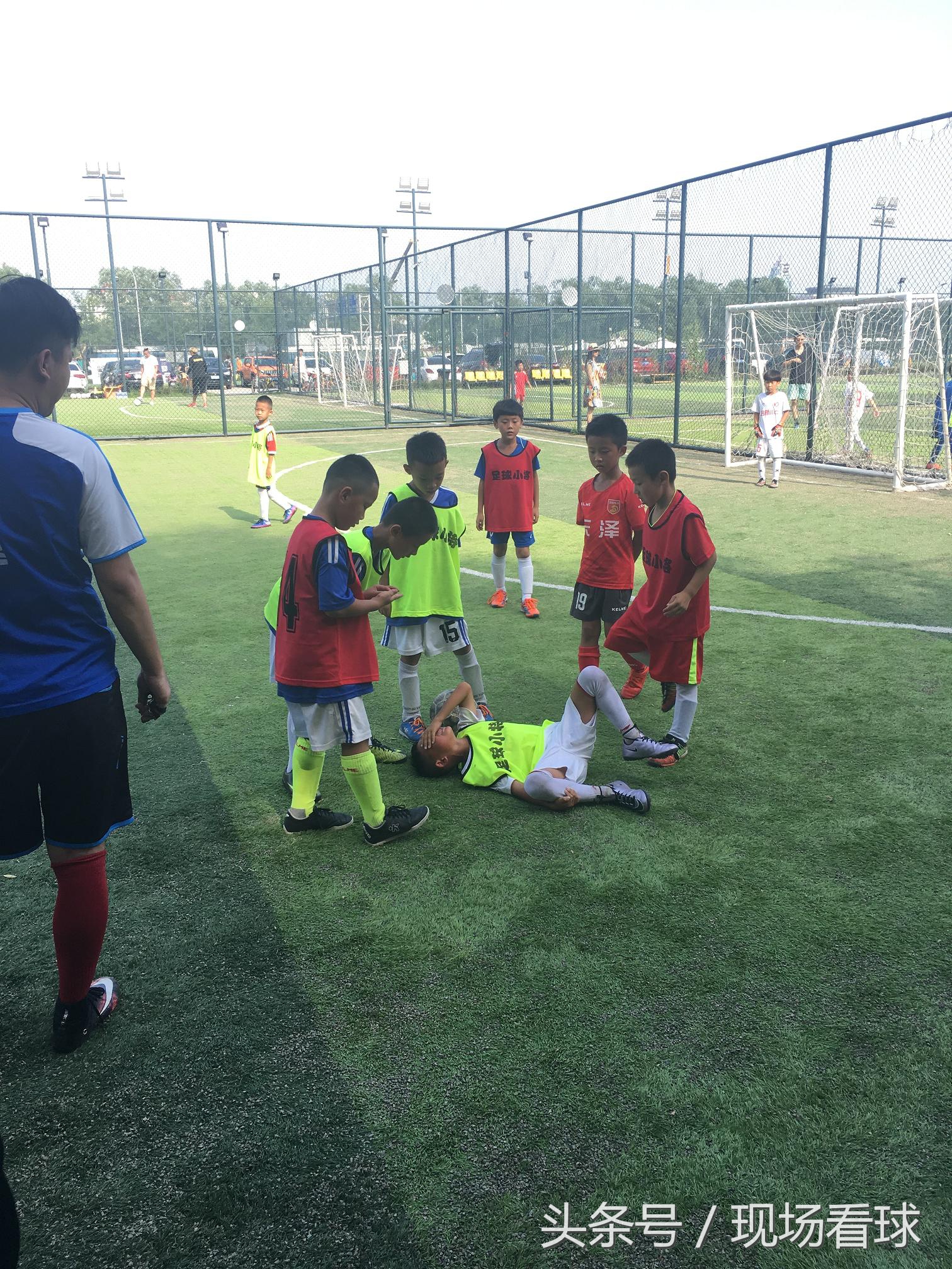 激情星期六:京鲁大战激烈精彩,足球小将厉害可爱!|看球记