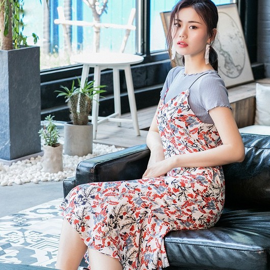 套装碎花裙,紫色碎花裙套装