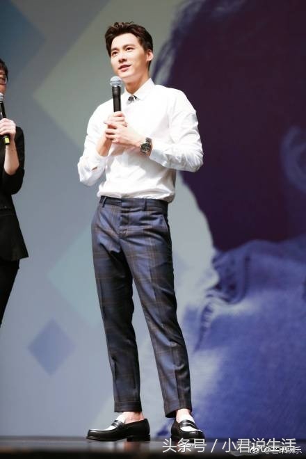 李易峰可曾写情书,李易峰签名3000张