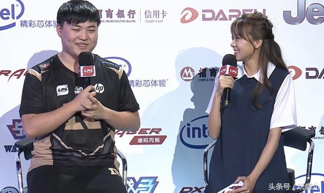 uzi的手是腱鞘炎吗,uzi治疗背部伤病