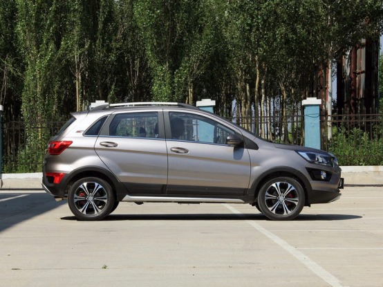 绅宝x25行驶,16年北汽绅宝x25用车感受