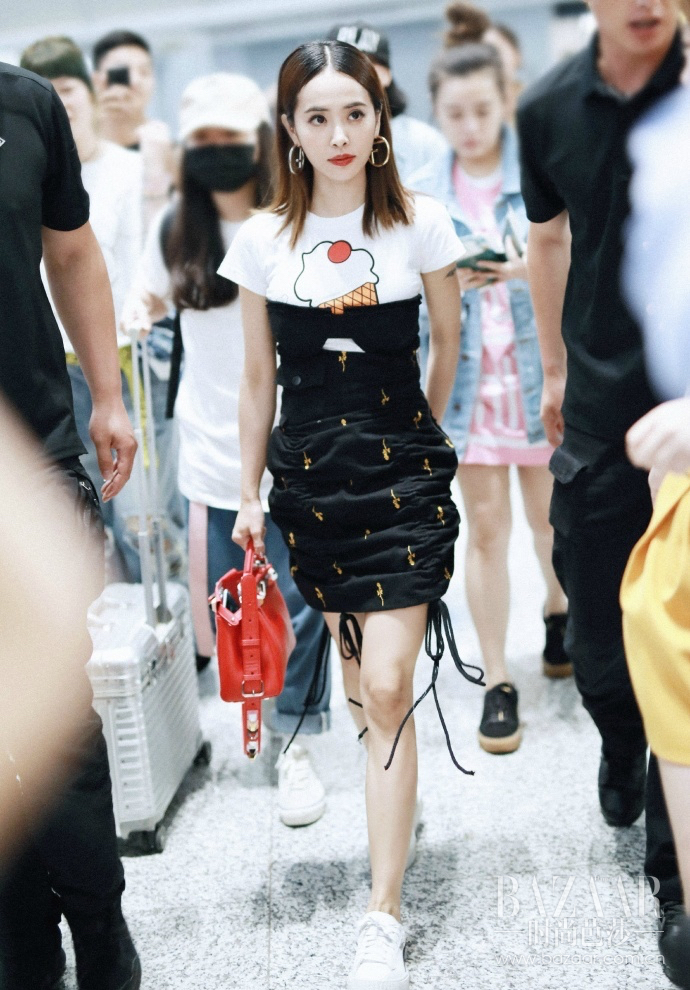 小短腿怎样穿才显高,小短腿怎么穿裙子才好看