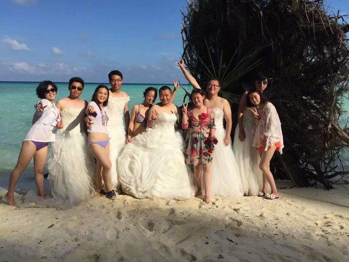 看鲨鱼，玩泥巴，看男人穿婚纱，带你看不一样的帕劳