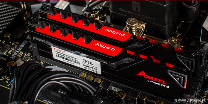 电脑开机出现条纹花屏不能开机,电脑开机乱码滚动怎么解决