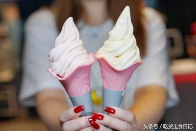 这款黑汉堡，颠覆了汉堡的认识，竟然找来TFboys代言？！